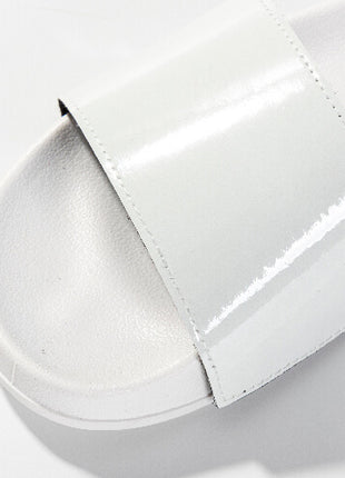 Weiße Hausschuhe für die Sublimation