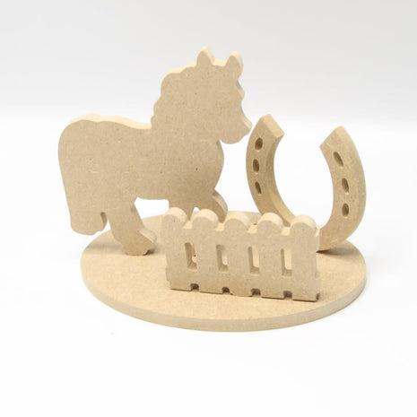 Themafiguur Paard van MDF – 9mm Hout – Zelf in Elkaar te Zetten – Decoratie Paard met Hoefijzer en Hekje – DIY Houten Knutselproject
