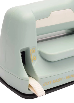 Vaessen Creative • Cut Easy Mini Snij- en Embossingmachine Mint
