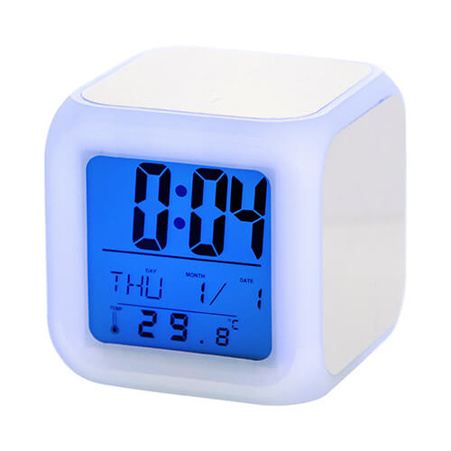 Digitale wekker, Dynamic RGB colour changing clock, RGB-kleurenwekker, Digitale wekker voor op het nachtkastje, Groot LED-display, Snooze-functie, 5 volumeregelaars, Netvoeding, 12/24u, Weekendmodus Digitale wekker, Dynamic RGB colour changing clock, RGB-kleurenwekker, Digitale wekker voor op het nachtkastje, Groot LED-display, Snooze-functie, 5 volumeregelaars, Netvoeding, 12/24u, Weekendmodus