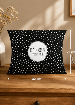 Gondeldoos XL ‘Kadootje voor Jou’ Zwart/Wit – 32 × 8 × 26 cm – Per Stuk